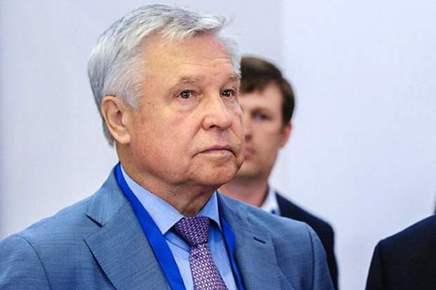Александр Лаврентьев: «Это просто бардак! Продавцы пользуются тем, что сегодня эта техника востребована, предлагают цену ниже заводской, а в итоге мы сталкиваемся с проблемами, связанными с безопасностью полетов» 