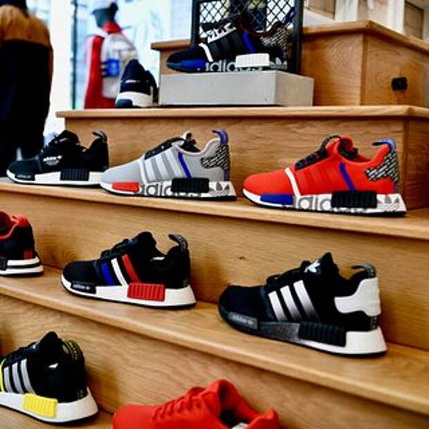 Названа сумма потерь Adidas от приостановки деятельности в России