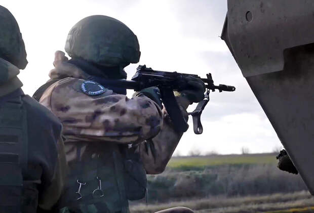 Боец ВС РФ «Сорока» попал в плен, но смог убедить солдат ВСУ сложить оружие