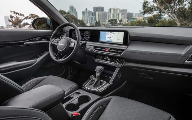 Хорошо знакомый кроссовер Kia вернулся на российский рынок с доступной ценой