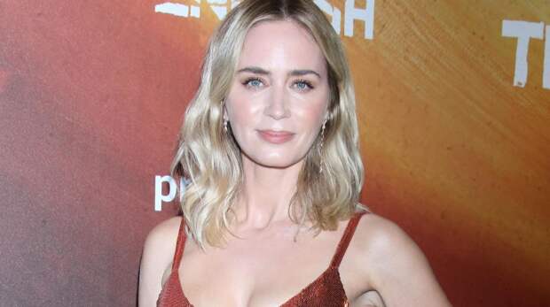 Смотрим фото Эмили Блант, которую называют «самой красивой актрисой» Великобритании. Кадры в день рождения