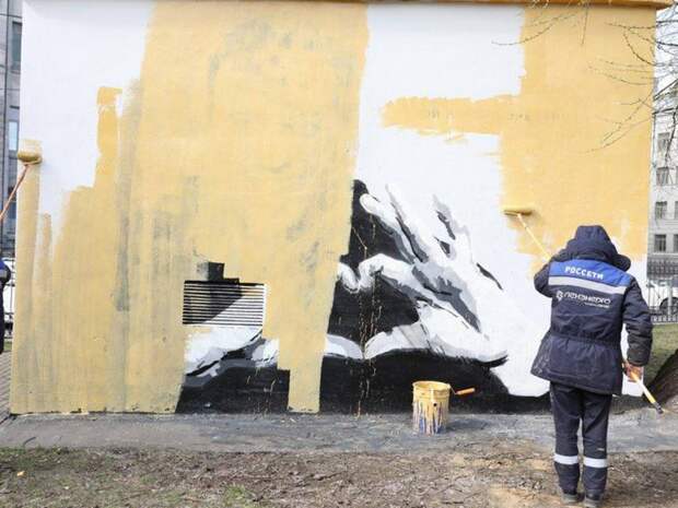 На месте граффити с Навальным в Петербурге появился “рисунок-ребус” (ФОТО)