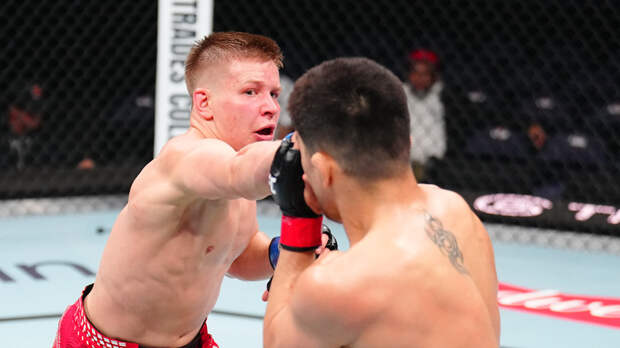 Вологдин разошёлся миром в дебютном бою в UFC, Железнякова потерпела поражение