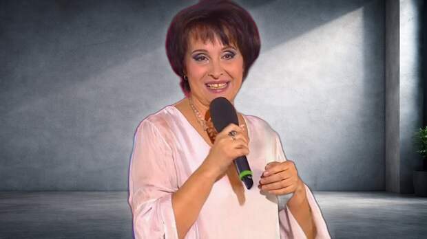 «Думала, останусь в девках навсегда»: Светлана Рожкова о первом браке, 30 годах счастья и талантах двух дочерей