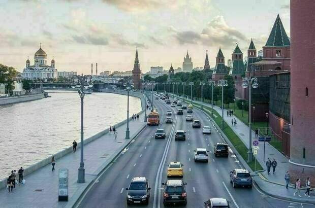 Синоптик пообещал москвичам августовскую погоду