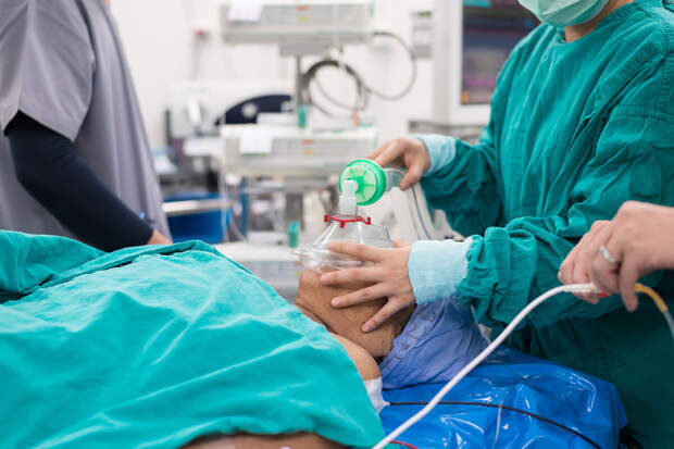 BPost: мужчина с редкой аллергией 4 дня не приходил в сознание после операции