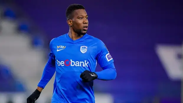 Transfermarkt: «Спартак» интересуется защитником «Генка» Куэстой