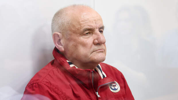 Экс-замминистра обороны Попову предъявлены обвинения в мошенничестве и превышении полномочий