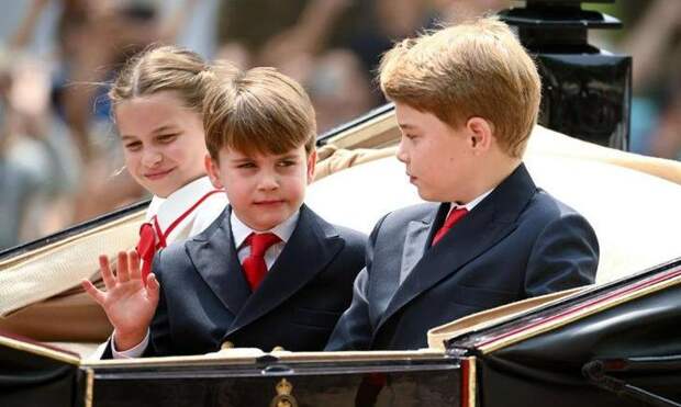 «Ешьте в два раза больше»: младший сын Кейт Миддлтон, принц Луи, передал сборной Англии по футболу секрет успеха