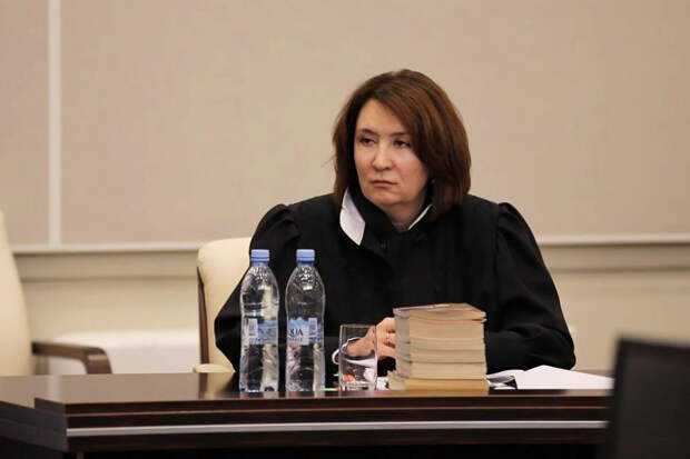 Генпрокуратура проверит на коррупцию активы сестры "золотой судьи" Хахалевой