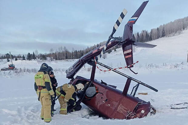Прокуратура: упавший в Пермском крае вертолет мог лететь несанкционированно