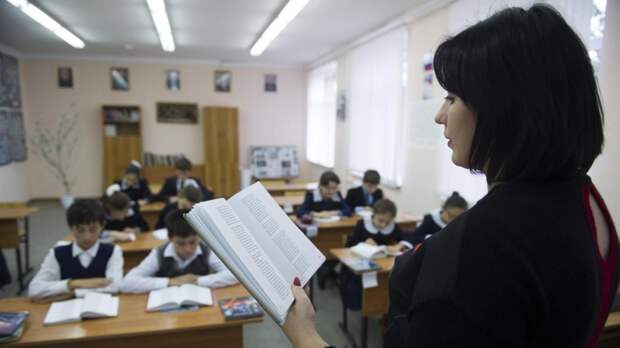 Почти 90% опрошенных поколения "альфа" хотели бы изучать литературу путем мемов