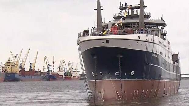 Супертраулер спущен на воду. Судостроение России выходит на новый уровень