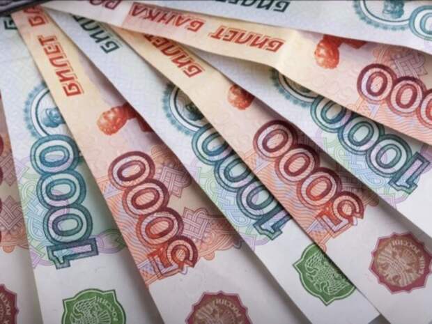 Кузбассовец набрал кредитов на 7,5 млн рублей и перевел аферистам
