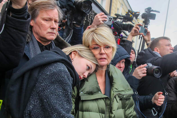 Актриса Меньшова: Алентова боялась быть обузой