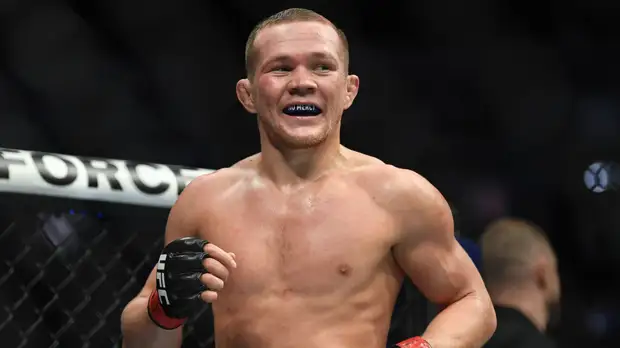 Стали известны гонорары Яна, Махачева и Волкова на UFC 267