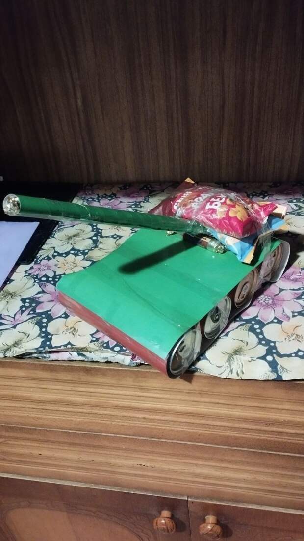 Кому что подарили на 23 февраля?