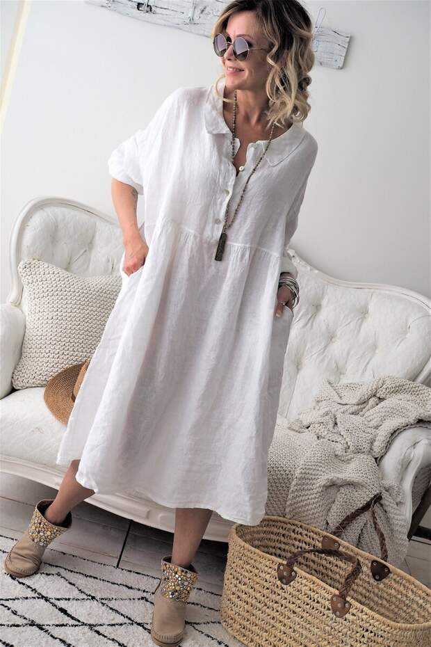 Белое льняное платье на женщине. /Фото: just-lady-me.ru