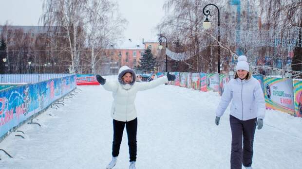 В Барнауле торжественно открылись все городские катки