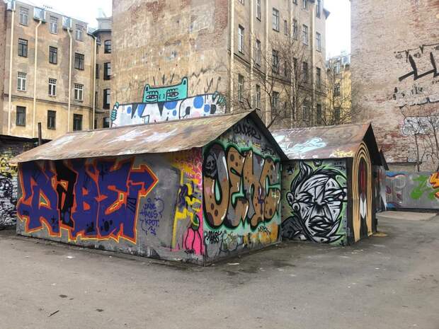 Сотрите безобразие: определился район-лидер по числу наркоманских граффити