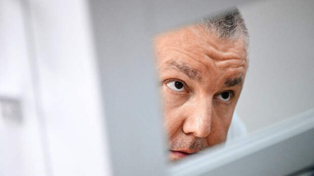 Экс-полковника ФСБ Фролова заочно арестовали и объявили в розыск