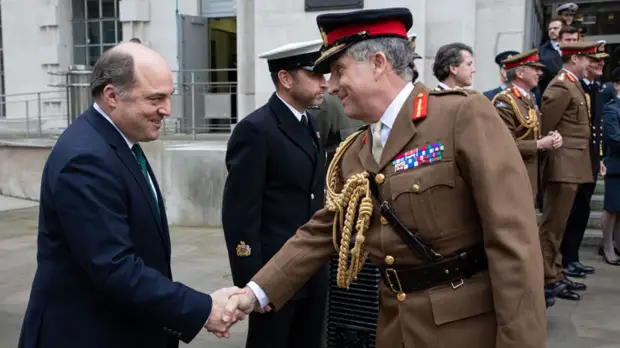 Картер оставил пост главы Штаба обороны Великобритании