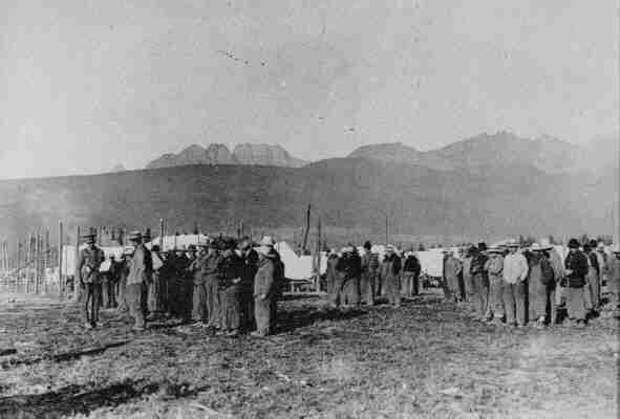 Альберта, лагерь для интернированных украинцев, 1915