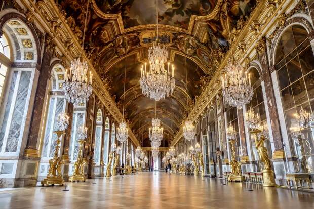 Париж открывает двери для сверхбогатых