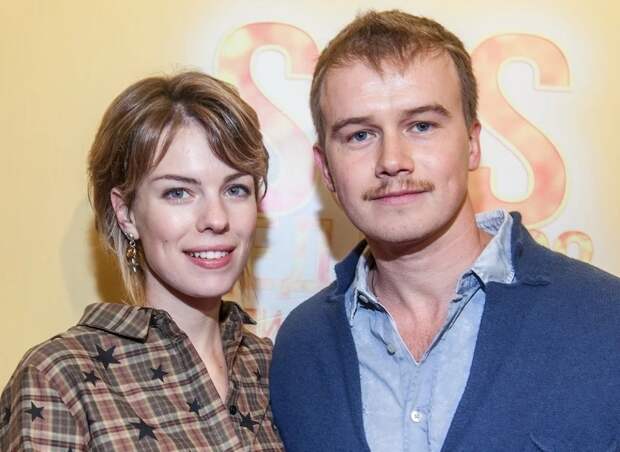 14-летний сын Анны Старшенбаум и Алексея Бардукова: он будто сошёл с фотографий молодой мамы