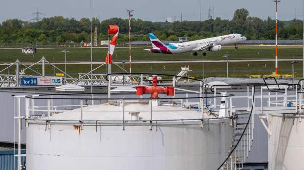 Оппозиция Германии и Греции потребовала наладить поставки российского топлива