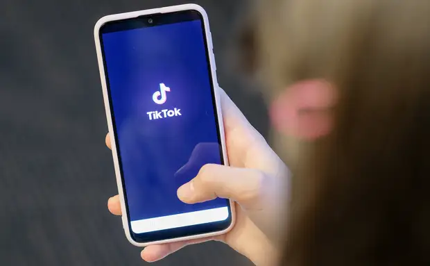 В Госдуме назвали срок снятия ограничений на работу TikTok в России