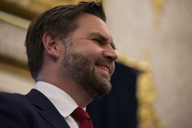 Вэнс рассказал о жадности Трампа