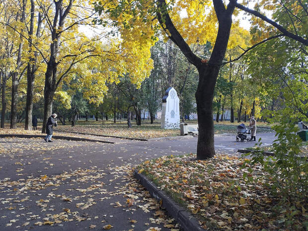 Знак на месте снесенной часовни