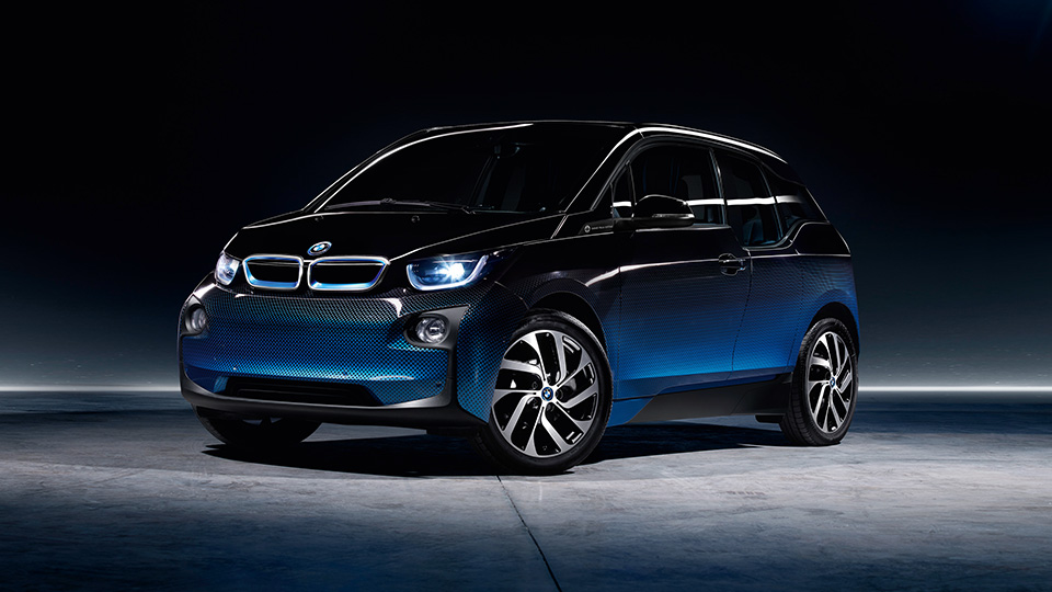 Немцы представили созданные совместно с Garage Italia Customs версии i8 и i3. Фото 1