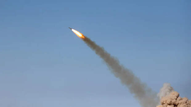 Ночная атака украинских беспилотников: ПВО работала в 8 регионах, в 13 аэропортах вводились ограничения