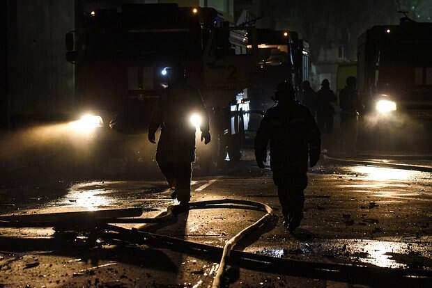 В российском городе загорелись резервуары с нефтепродуктами