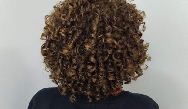 Чем отличается биозавивка от той самой страшной химической завивки? Чем отличается биозавивка от той самой страшной химической завивки?