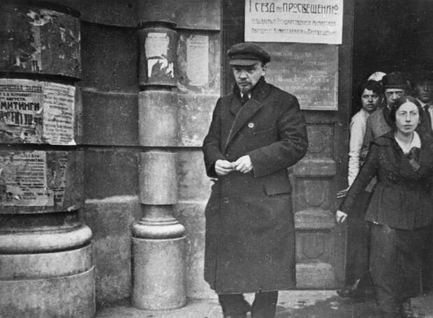 Почему Ленин назвал себя Лениным