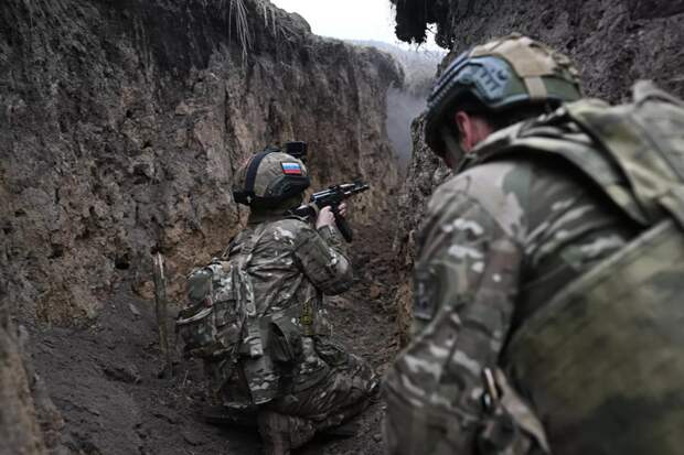 «Залетаем на мотоциклах прямо в окопы»: чемпион Украины тренирует российских военных