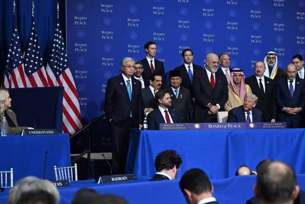 США отказали в визе главе МИД Белоруссии – «фестиваль подхалимства» Трампа прошёл без него