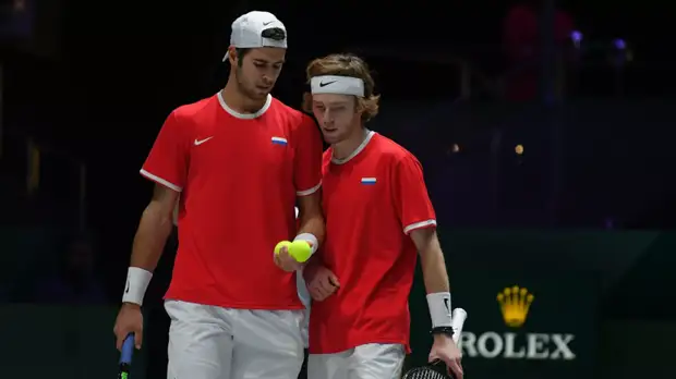 Хачанов и Рублёв вышли в четвертьфинал Кубка Кремля в парах