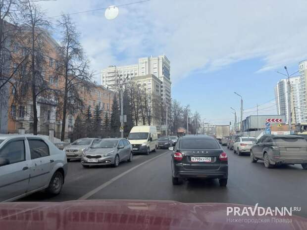 Улица Родионова встала из-за празднования Ураза-байрам