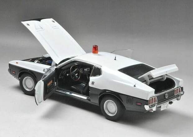 Ford Mustang Mach 1 1973 года для японской полиции