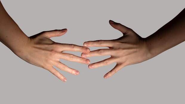 Лайфхак: как спасти ломкие и расслаивающиеся ногти