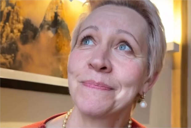 Лазарева высказалась о выселенной из квартиры Долиной и спела песню о ней