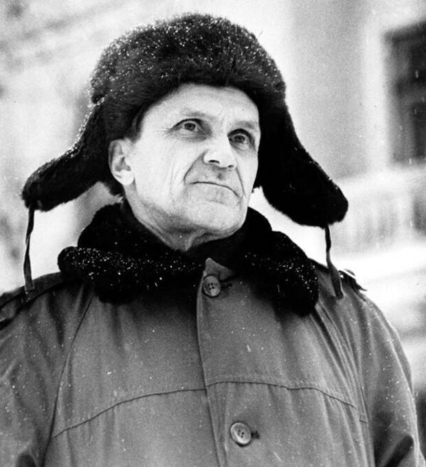 Избивали офицеров восстание.Солженицын, гулаг, история