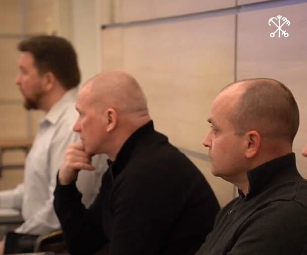 Смольный: участники петербургской программы"Время героев" на финишной прямой