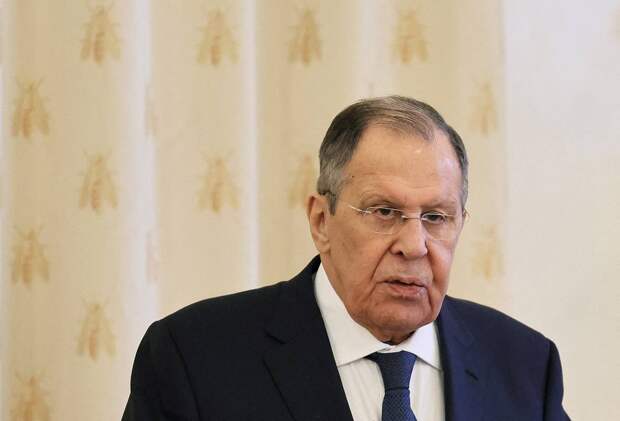 Лавров обсудил с иранской стороной пропуск российских судов через Ормузский пролив