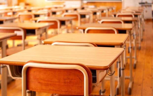 В Петербурге стартовал приём документов в первые классы