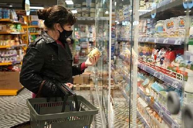 В России проработают меры сдерживания цен на молочные продукты